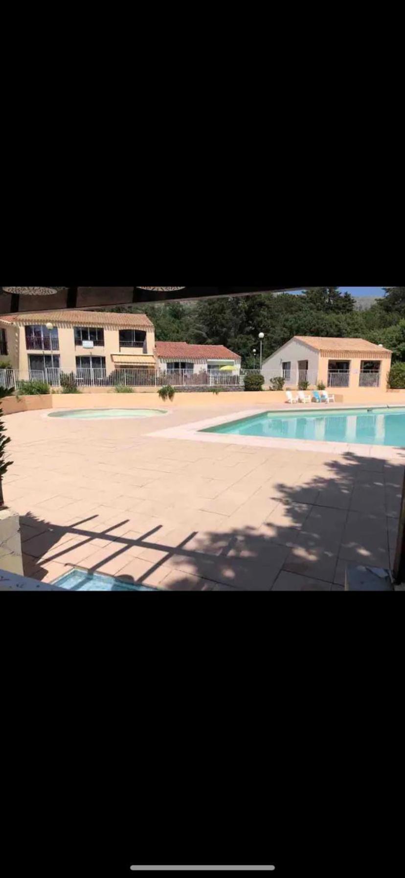 Maisonnette Dans Belle Residence Saint-Vallier-de-Thiey Eksteriør billede